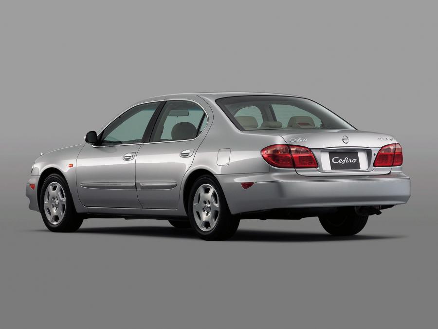  Nissan Cefiro 1998 года  (фото 5 из 5)